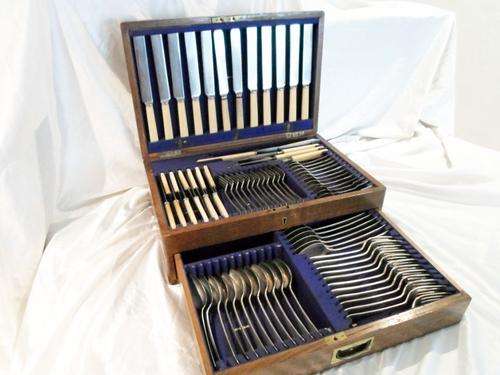 Cutlery set - A magnificent collection - 83 pieces! Take a close look!!